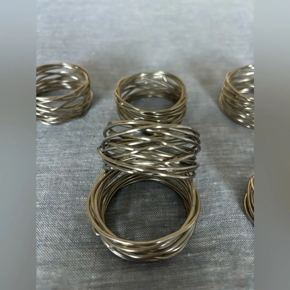 Unbranded Twisted Metal Silver-Tone Napkin Rings Set of 8